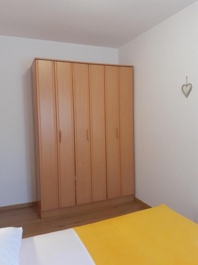 Apartmán Apartman Paola Malinska Exteriér fotografie