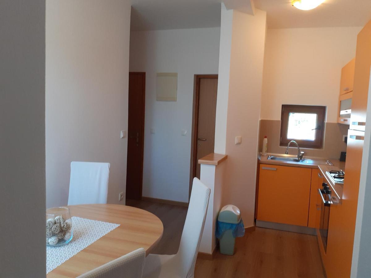Apartmán Apartman Paola Malinska Exteriér fotografie