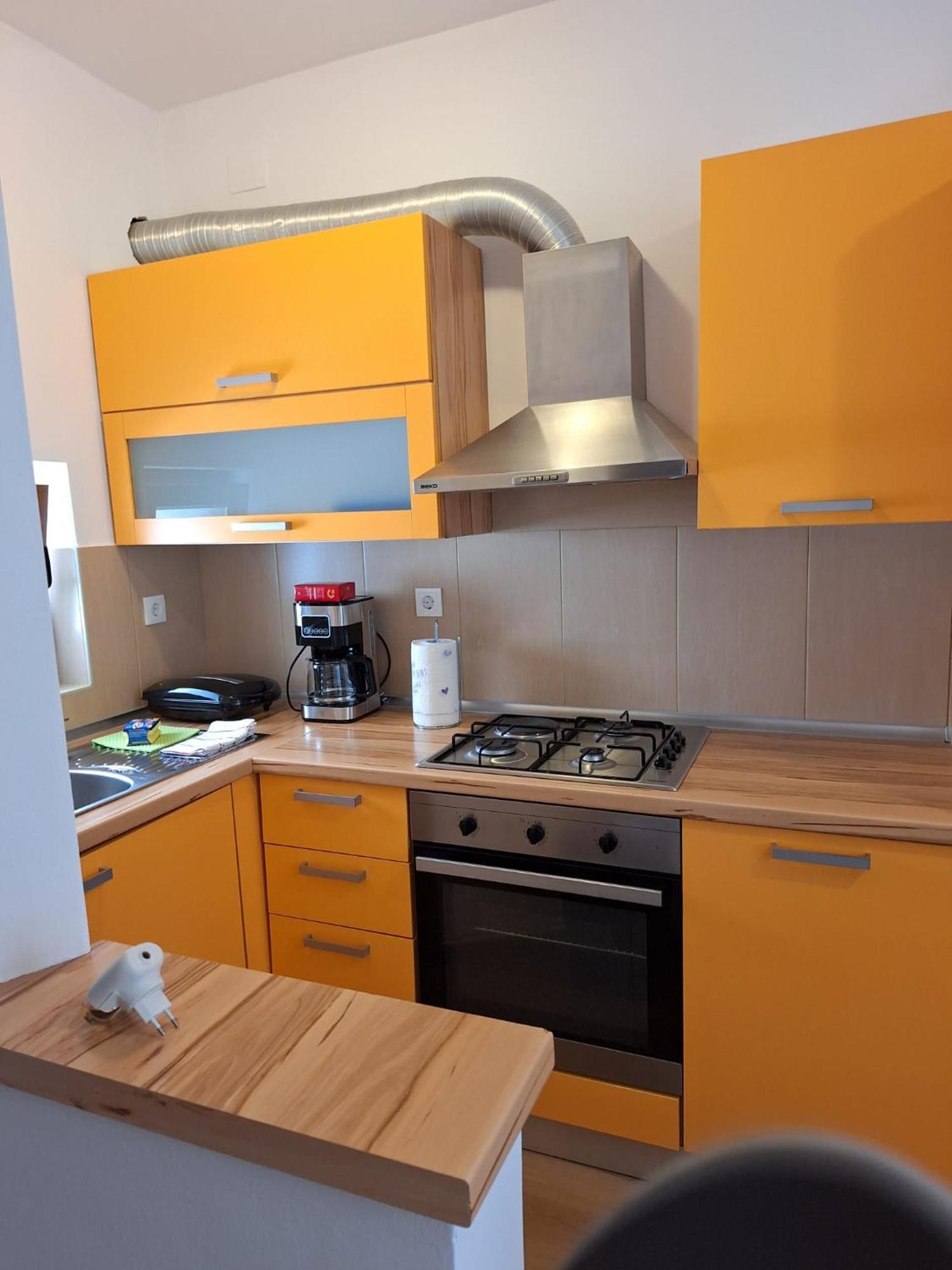 Apartman Paola Malinska Exteriér fotografie